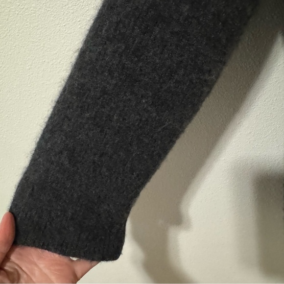 Quince Mongolian Cashmere Oversized Boyfriend Cardigan Sweater Gray 2024-M - Picture 5 of 9